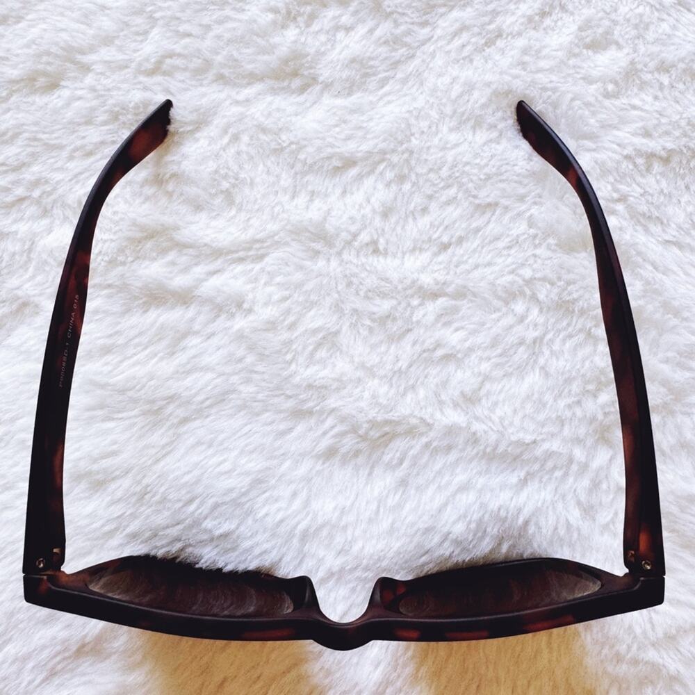 Luke Tortoise Brown Polycarbonate Sunglasses - Picture 3 of 13
